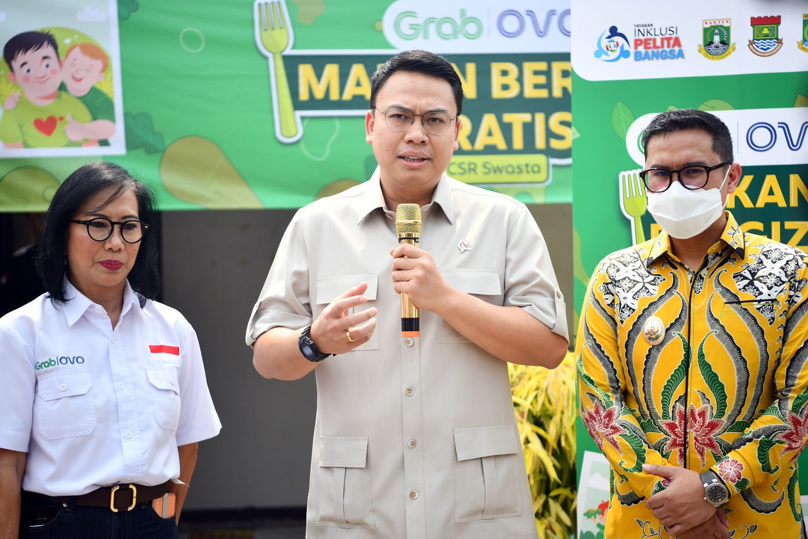 MBG untuk Anak Berkebutuhan Khusus, Wamen Angga Raka Prabowo Tinjau Layanan Berbasis Digital