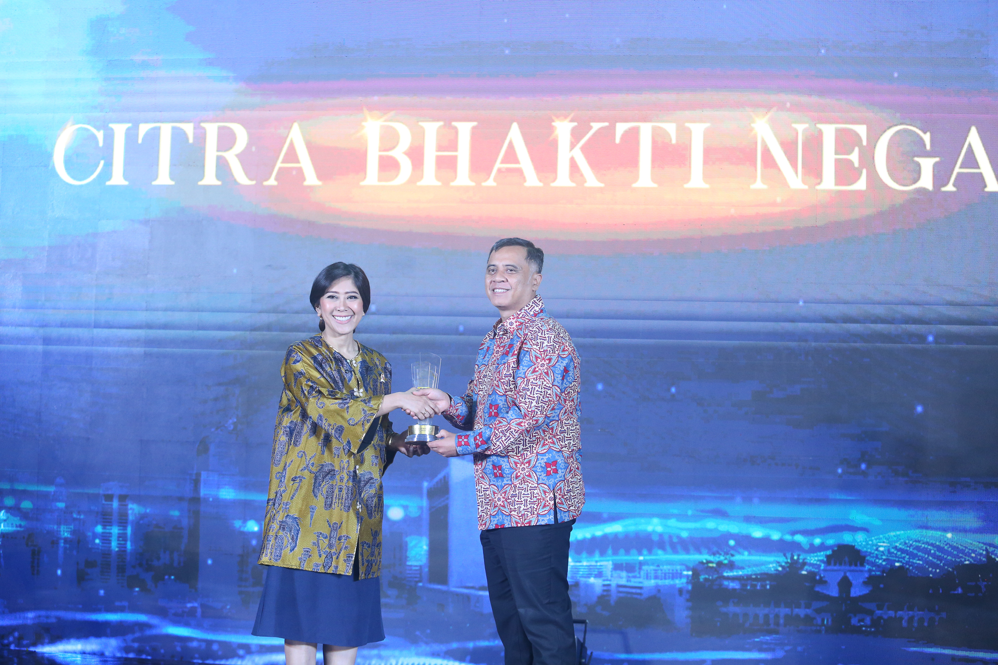 Anugerah Media Humas 2025 Berikan Penghargaan Khusus Citra Bakti Negara