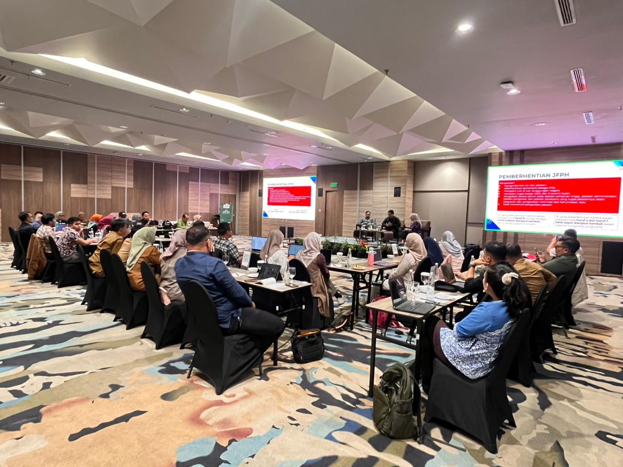 Komdigi Perkuat Kompetensi Prahum dan Organisasi Kehumasan