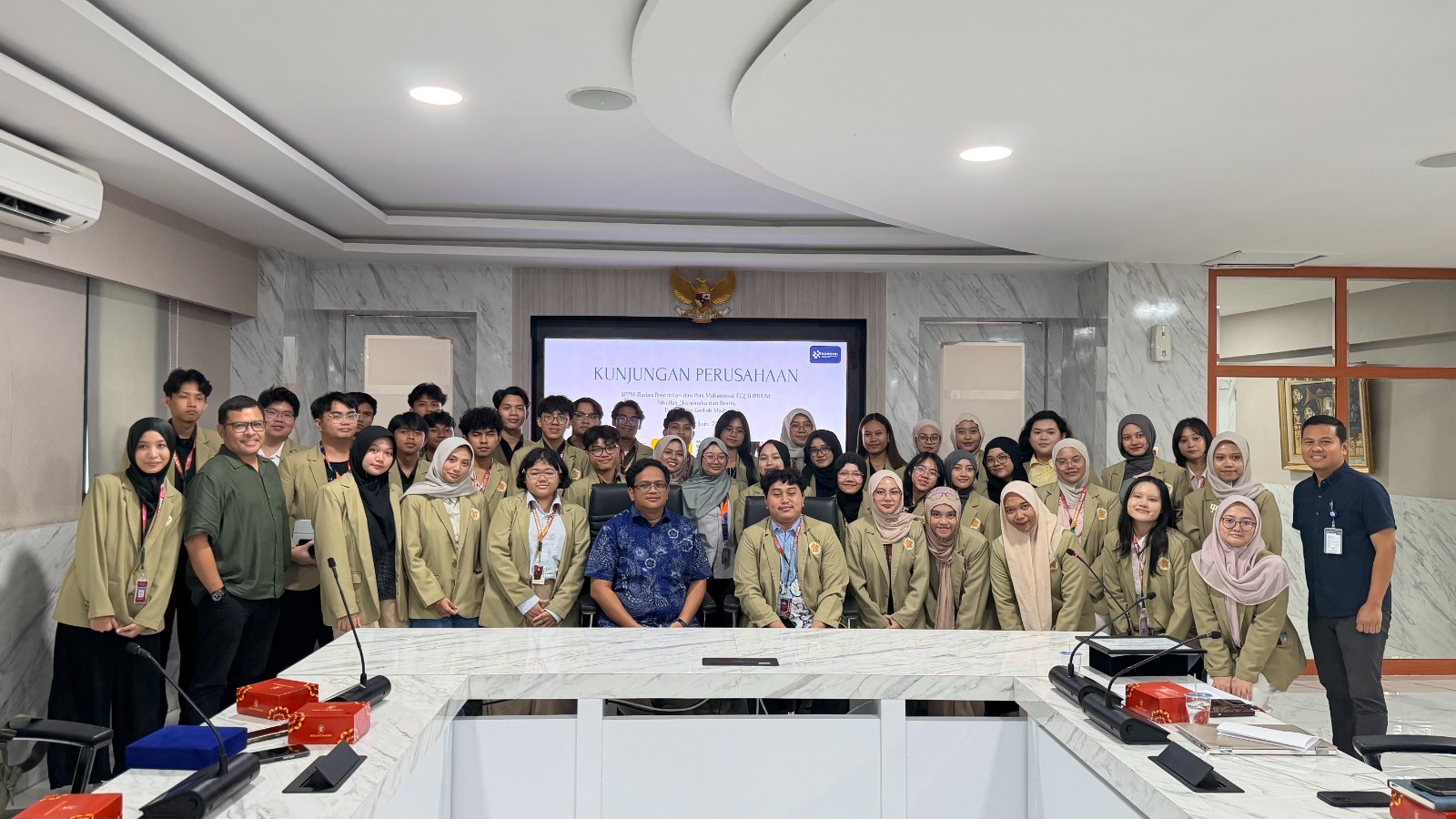 Company Visit BPPM Equilibrium FEB UGM ke Direktorat Jenderal Komunikasi Publik dan Media