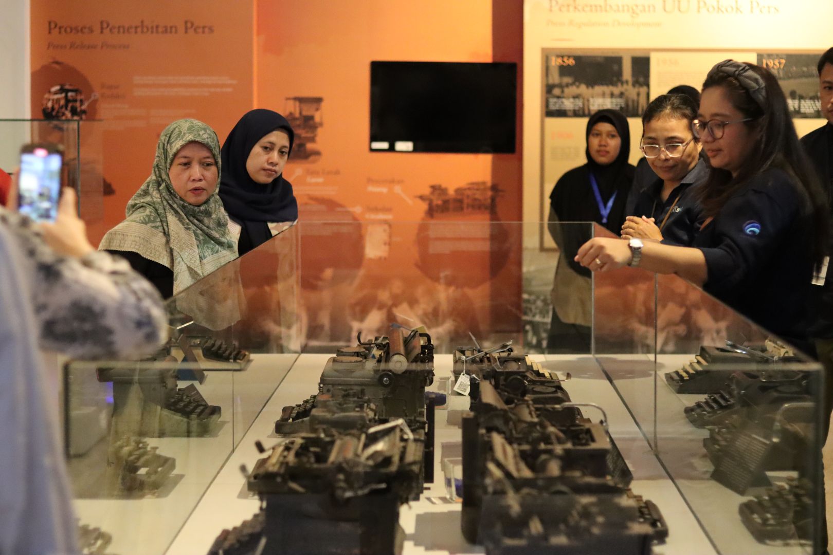 Direktorat Sejarah dan Permuseuman Kementerian Kebudayaan Gelar Visitasi Kolnamus 2025 di Monumen Pers Nasional