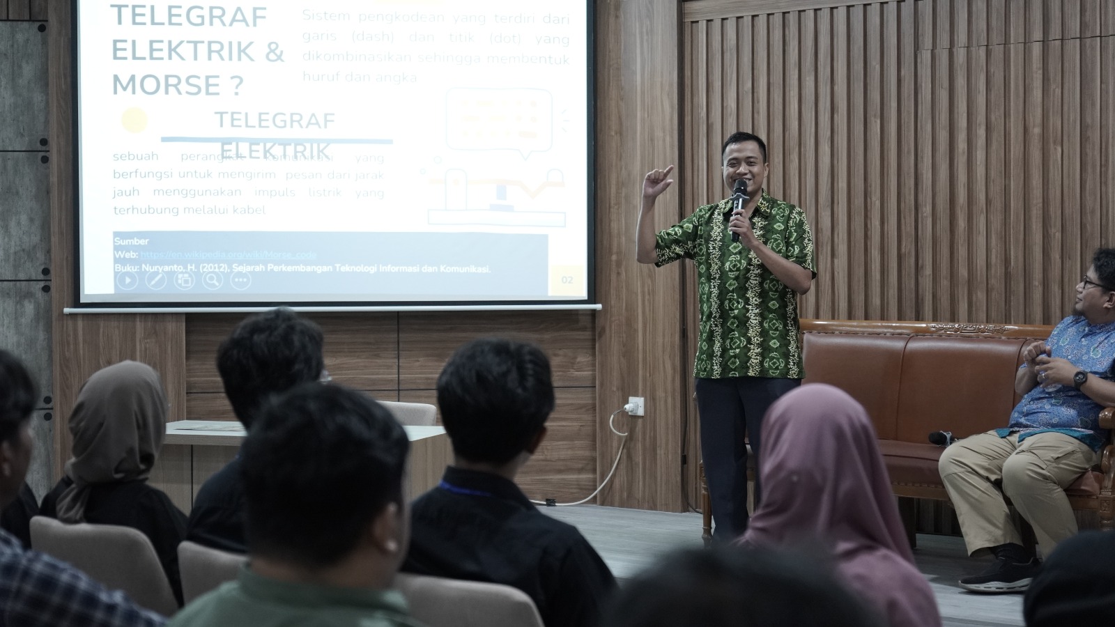 Bincang Koleksi Museum Penerangan:  Menelusuri Jejak Komunikasi Lewat Diskusi