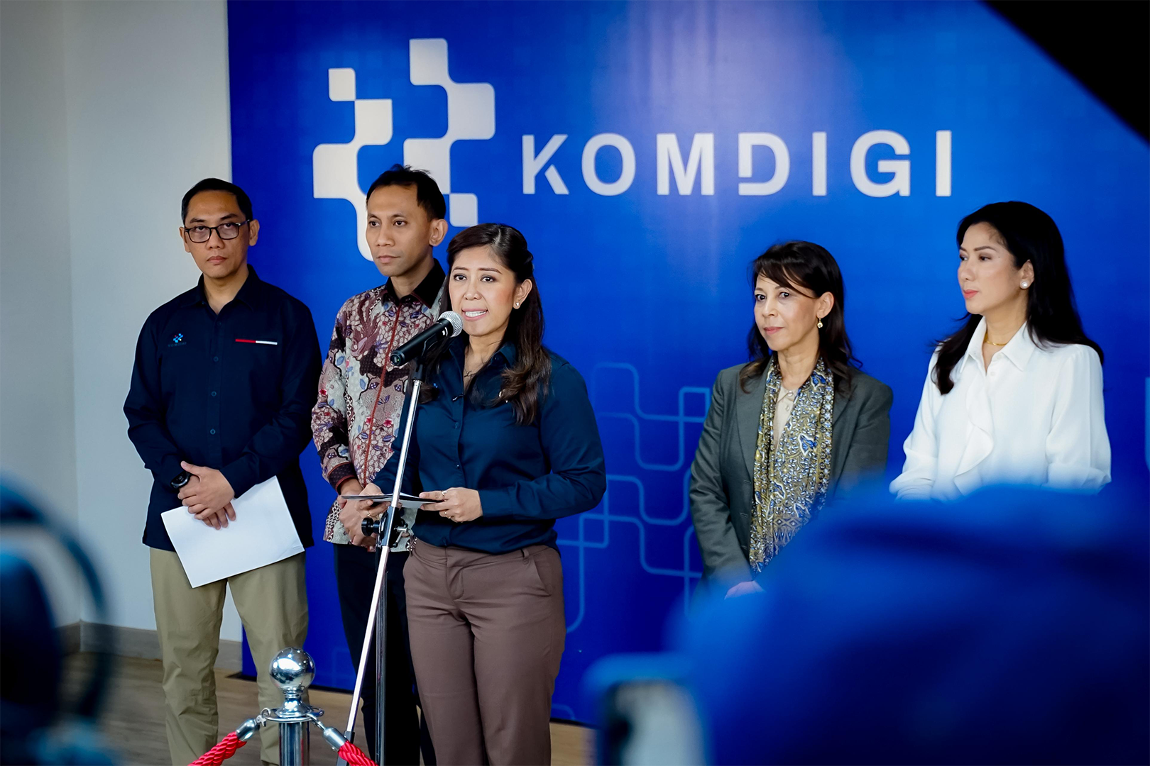 Menkomdigi Tegaskan akan Kawal Terus Proses Deaktivasi Akun Anak di Bawah 16 Tahun