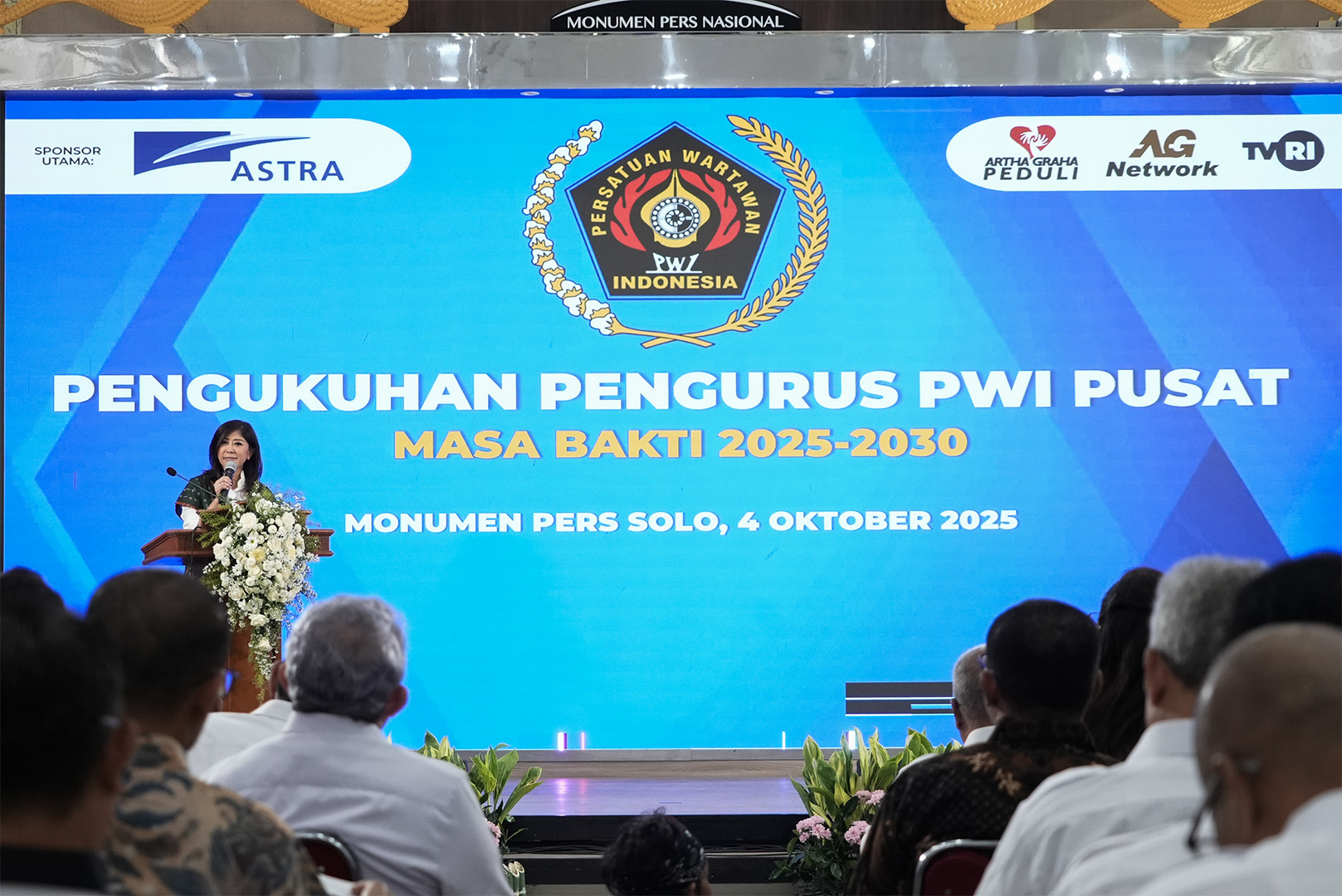Pengukuhan PWI Pusat Tegaskan Pers sebagai Cahaya Kebenaran dan Persatuan Bangsa