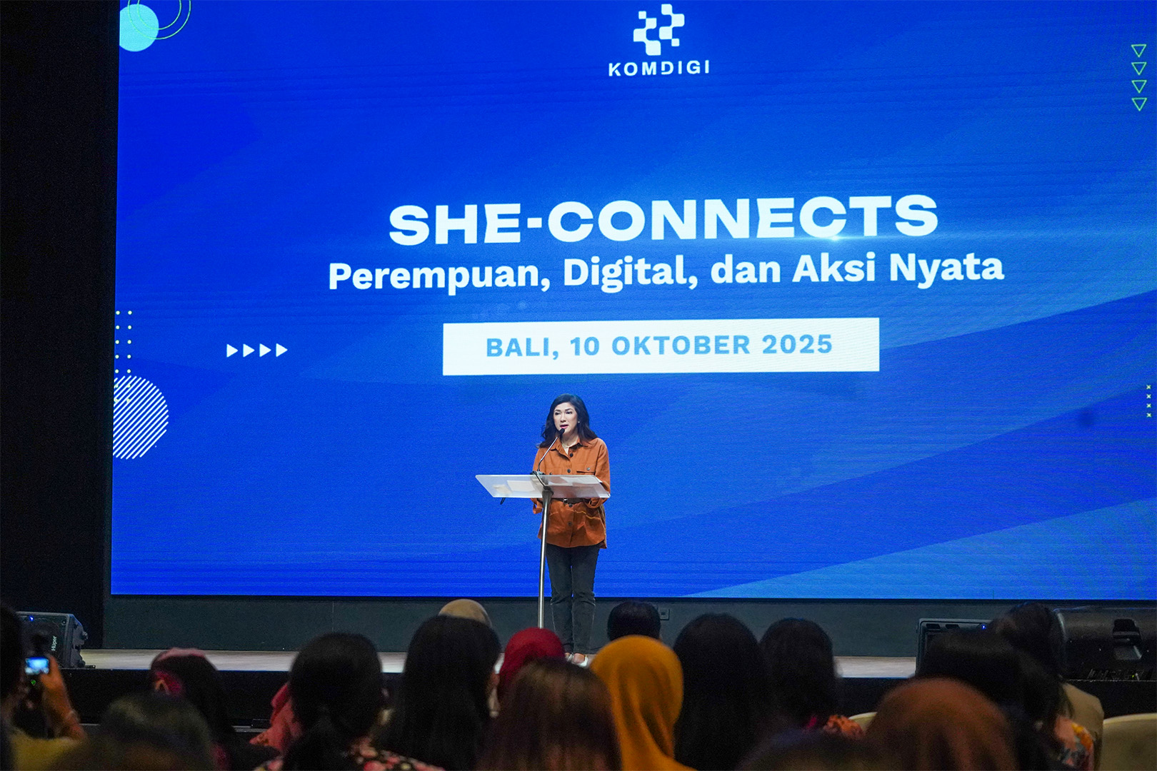 She-Connects 2025: Menkomdigi Dorong Perempuan Indonesia Jadi Penggerak Utama Ekosistem Digital